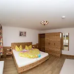 Haus Rosemarie Lägenhet Nesselwängle